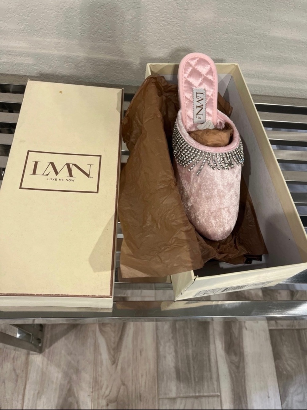 LMN pink velvet luxury slipper - new in box